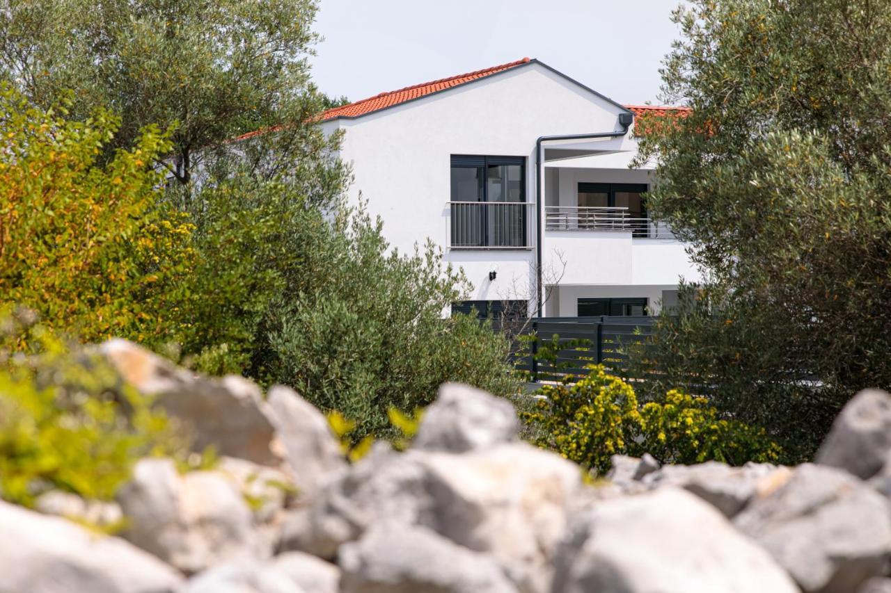 Villa Graefin Malinska Exterior photo